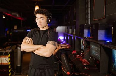 game gian lận Debet