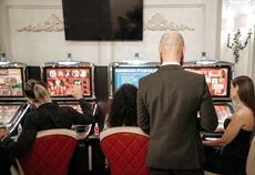 game gian lận Debet